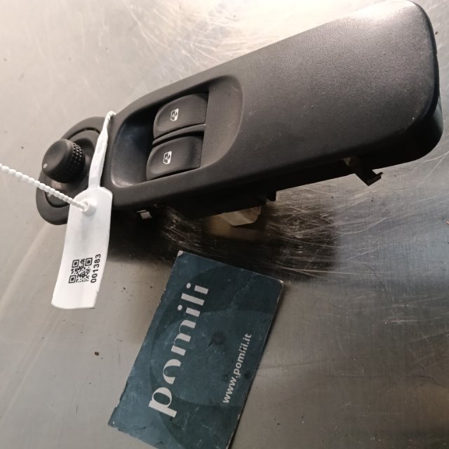 Pomili Rivestimenti interni e parti interne Interruttore alzacristalli porta ant. SX Renault Modus 2a Serie (01/08>06/13<)