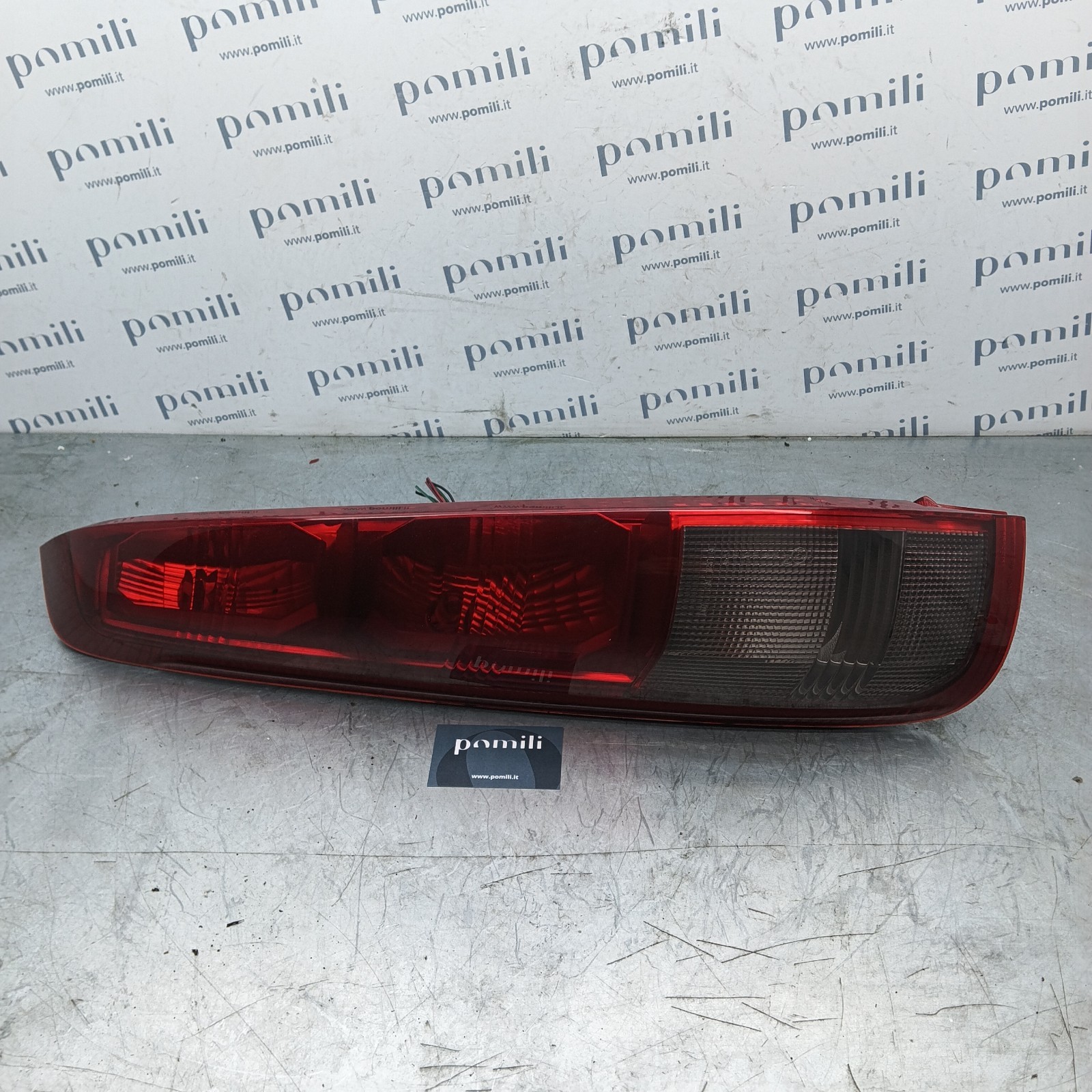 Pomili Fanaleria Nissan X-Trail Fanale posteriore sinistro 26555-EQ00B usato