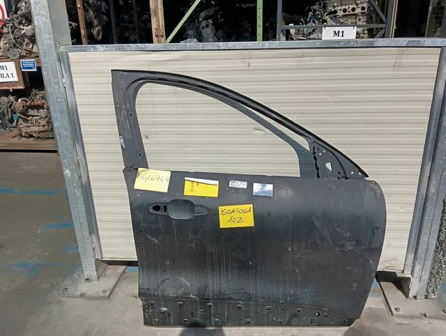 Pomili Lamierati esterni portiera anteriore destra Ford Kuga III 2526969