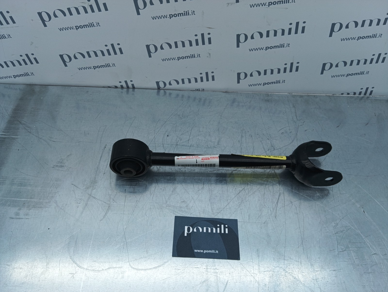 Pomili Sterzo e ammortizzatori Braccio sospensione posteriore destro Toyota Genuine Parts 48710-47010