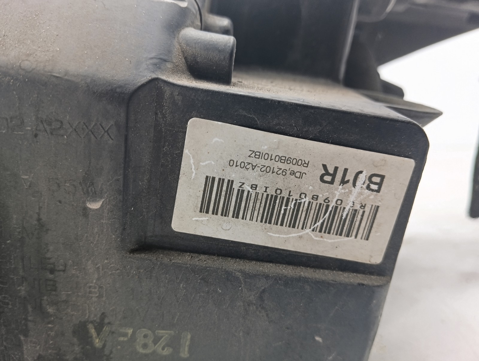 Pomili Fanaleria Kia Ceed 92102A2010 faro anteriore destro usato