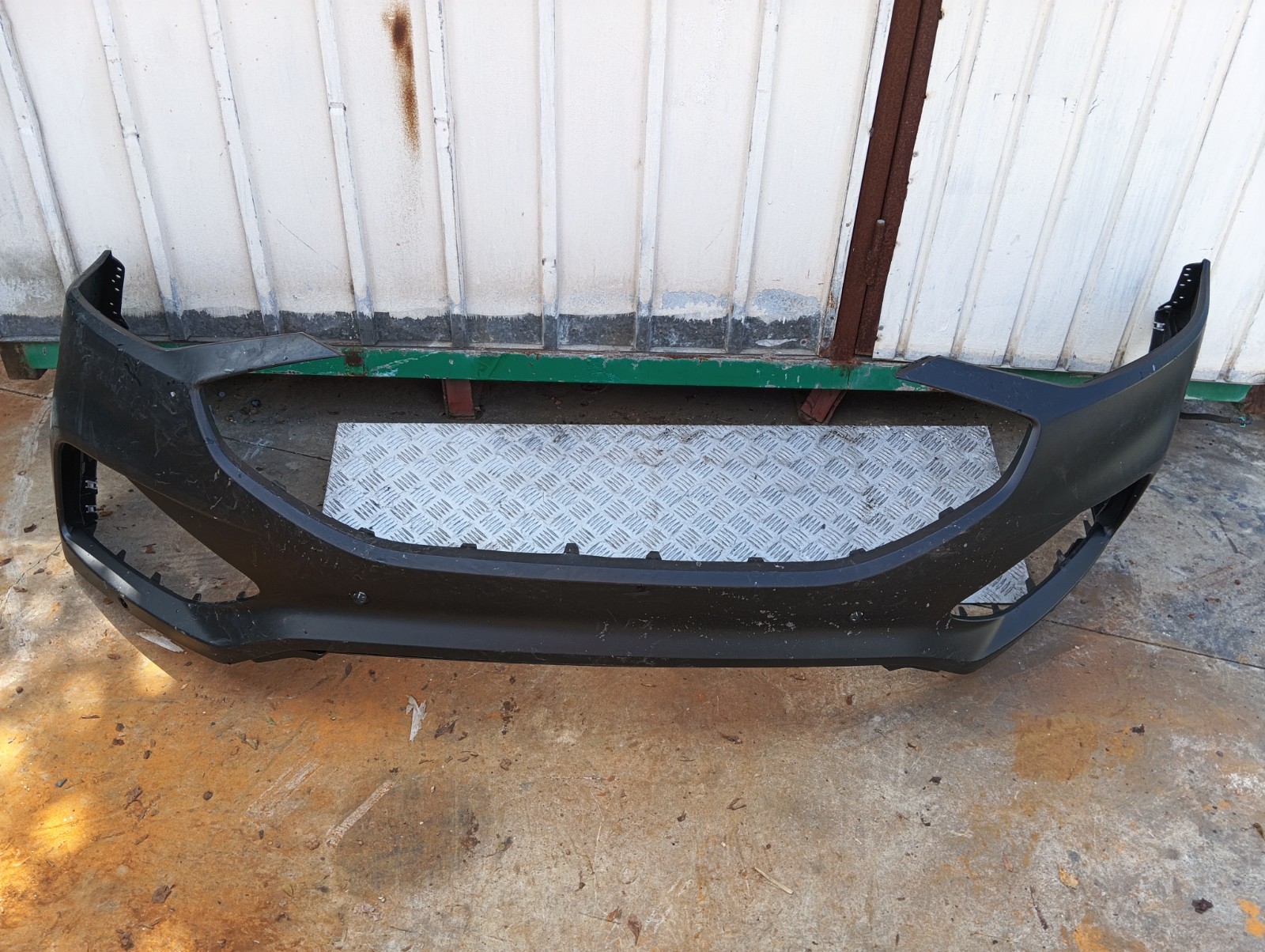 Pomili Paraurti anteriore Ford Edge II KT4B-17F003-A nuovo