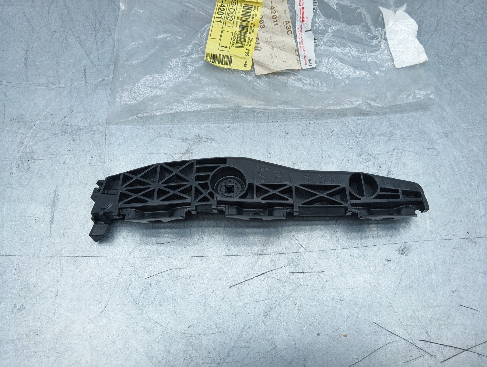 Pomili Paraurti posteriore Toyota RAV4 supporto destro nuovo