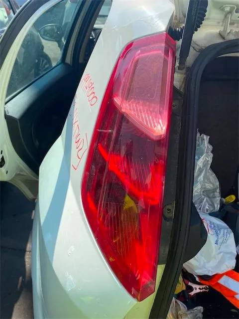 Pomili Fanaleria FIAT Grande Punto (3X) fanale posteriore sinistro