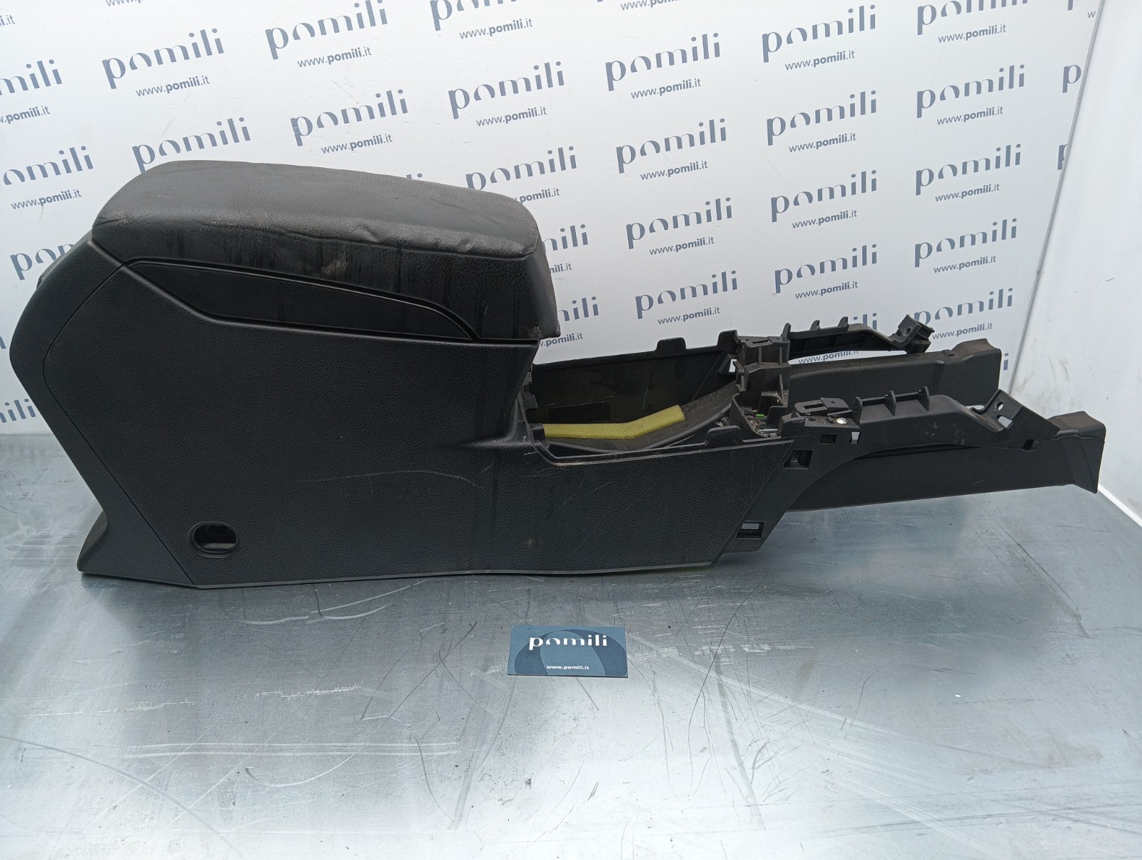 Pomili Rivestimenti interni e parti interne Console centrale completa Subaru Legacy 92174AJ000