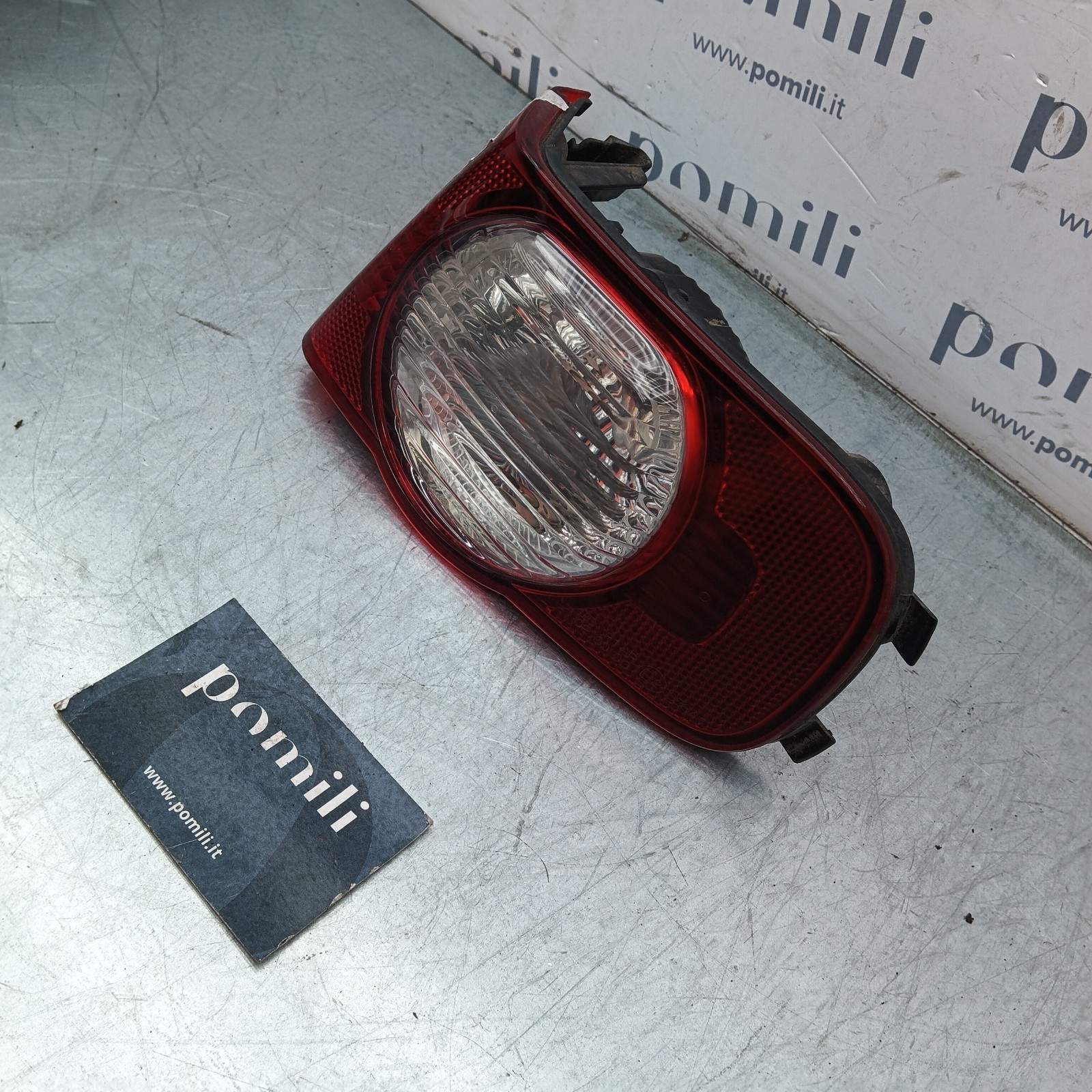 Pomili Fanaleria Citroen C3 Picasso fanalino posteriore basso destro 9681751680