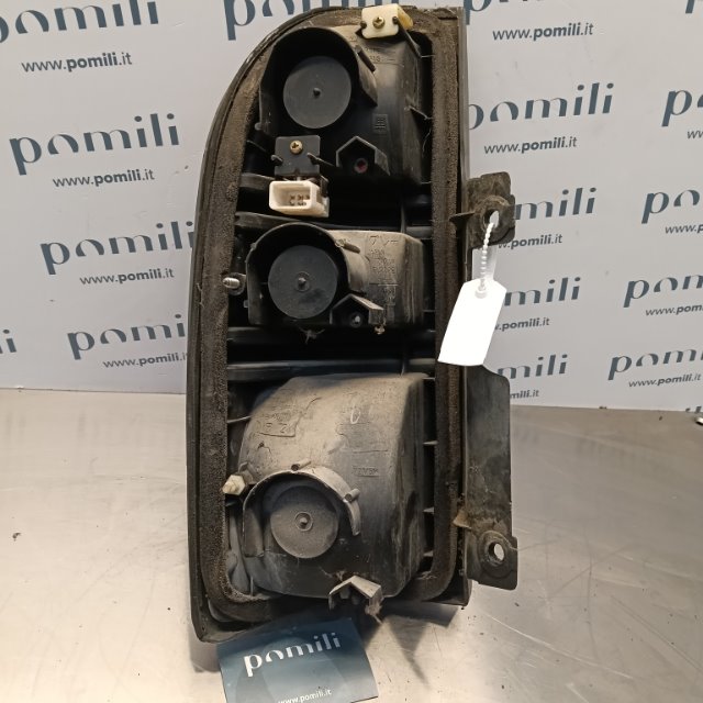 Pomili Fanaleria Toyota Land Cruiser fanale posteriore destro 1996–2003