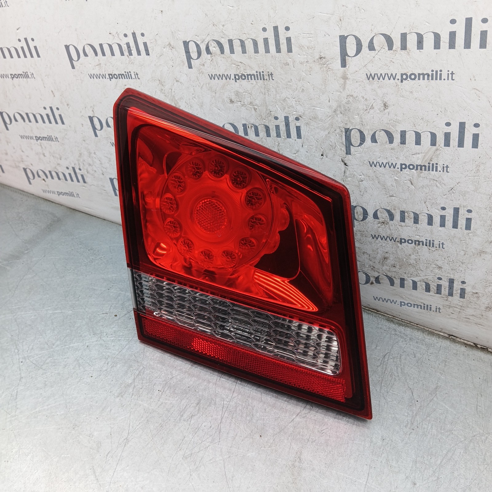 Pomili Fanaleria 68078517AE Fiat Freemont fanale posteriore sinistro portellone usato