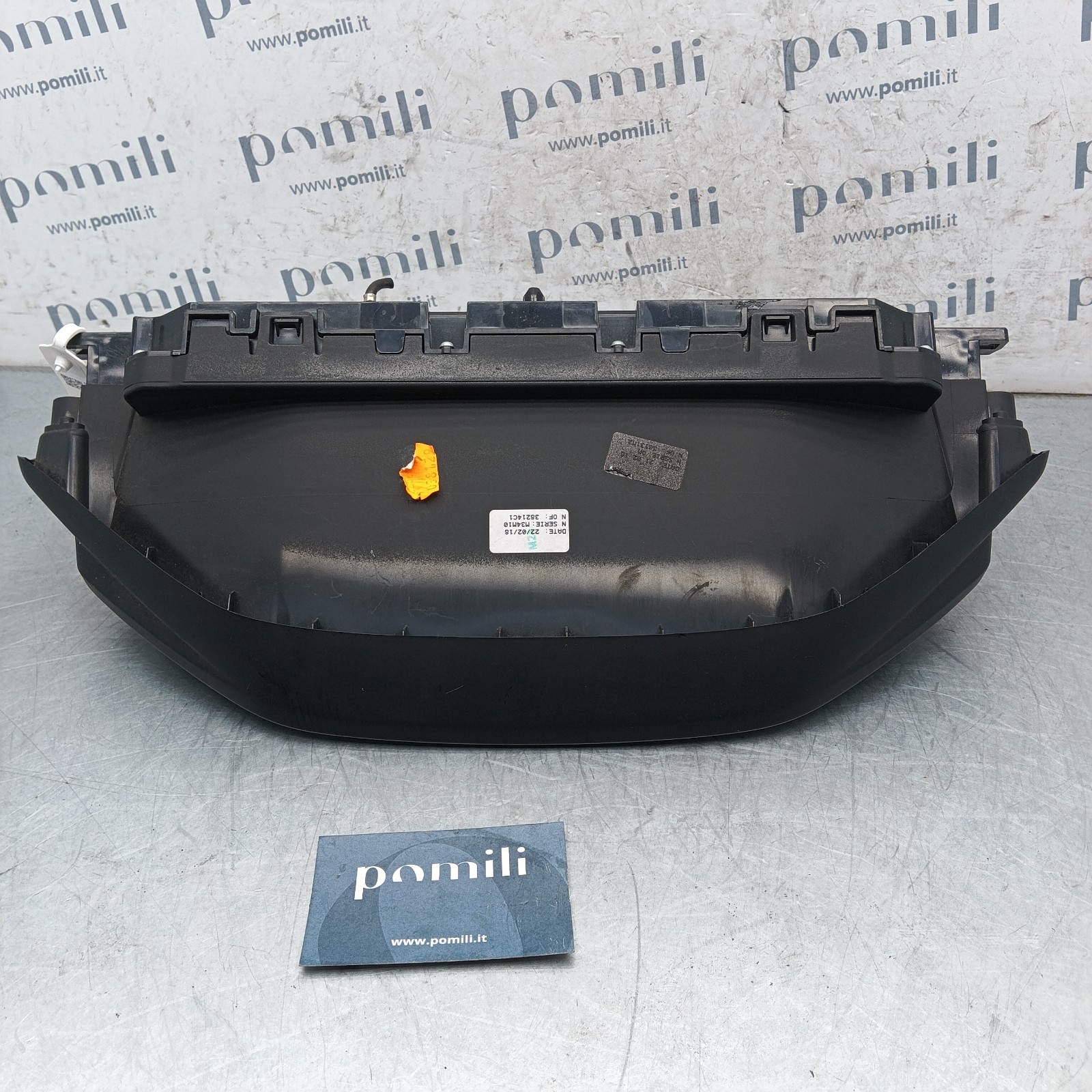 Pomili Rivestimenti interni e parti interne Peugeot 2008 I quadro strumenti 9828003480-00 usato