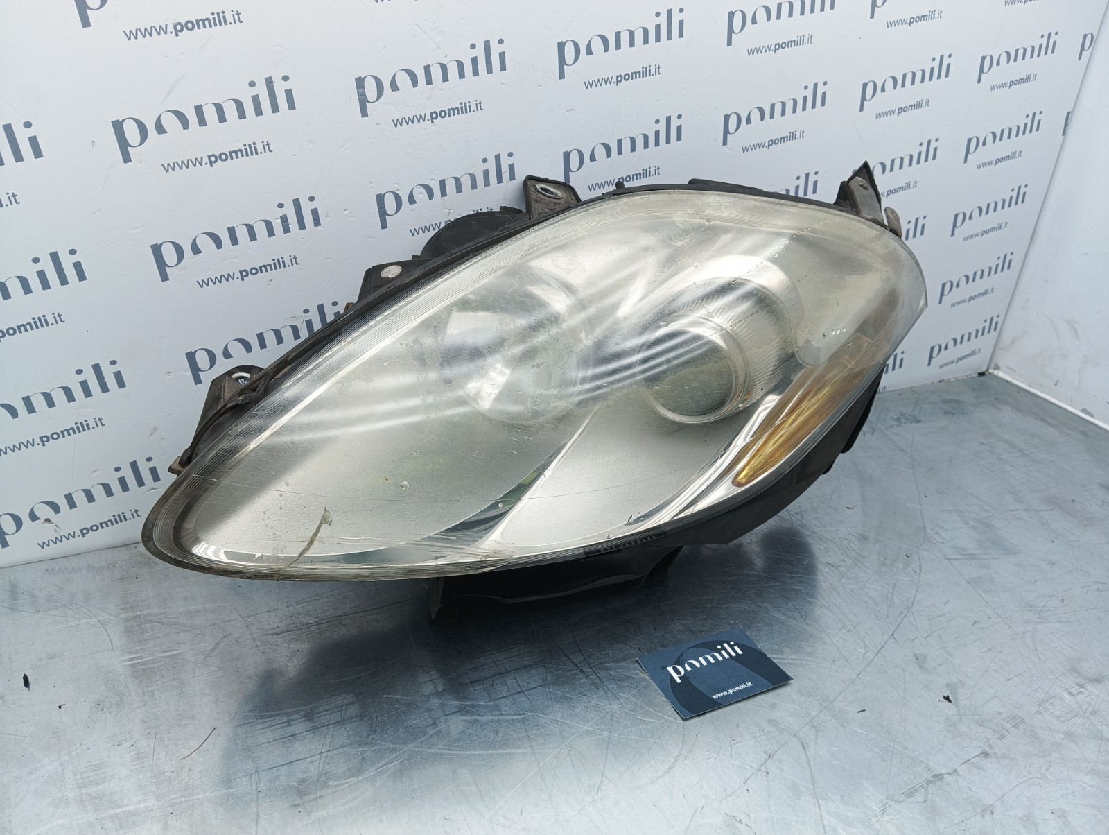 Pomili Fanaleria faro anteriore sinistro Fiat Bravo 43710748 usato