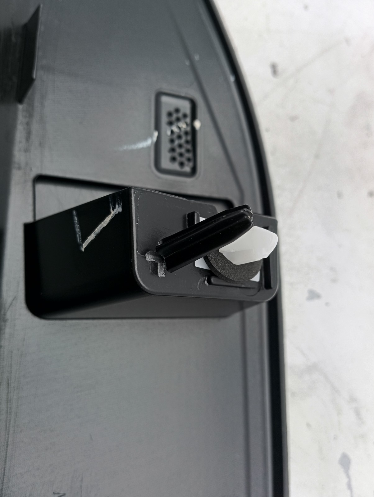 Pomili Lamierati esterni Modanatura porta Ford Edge ST FT4B R25A77 DFPRAA sinistra usata