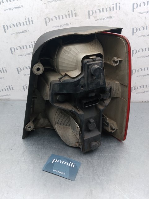 Pomili Fanaleria Fanale post. DX VOLKSWAGEN TOURAN (1T) (02/03>11/10<) destro
