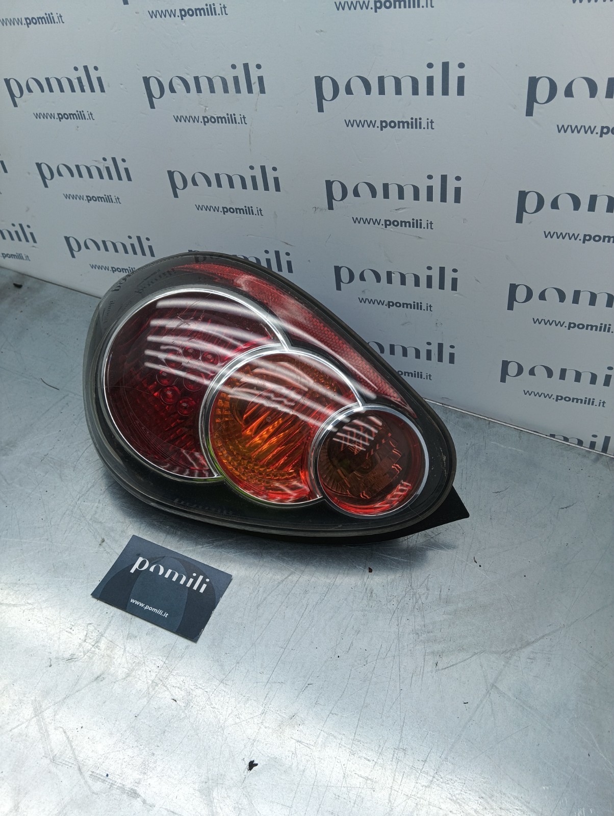 Pomili Fanaleria Toyota Aygo fanale posteriore sinistro usato OEM