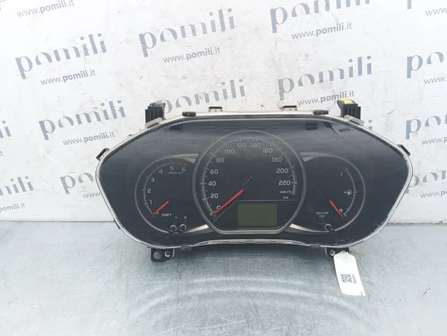 Pomili Rivestimenti interni e parti interne Quadro strumenti Toyota Yaris 83800-0U280 usato