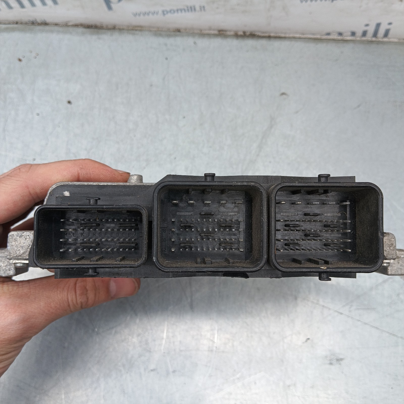 Pomili ECU Peugeot 3008 5008 28252917 Centralina motore diesel usata