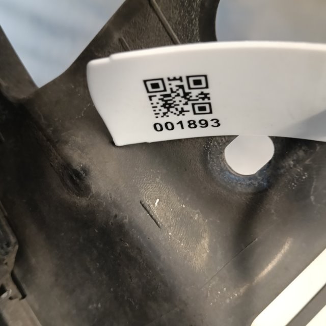 Pomili Cristalli Griglia sottoparabrezza VOLKSWAGEN GOLF (5K/AJ)