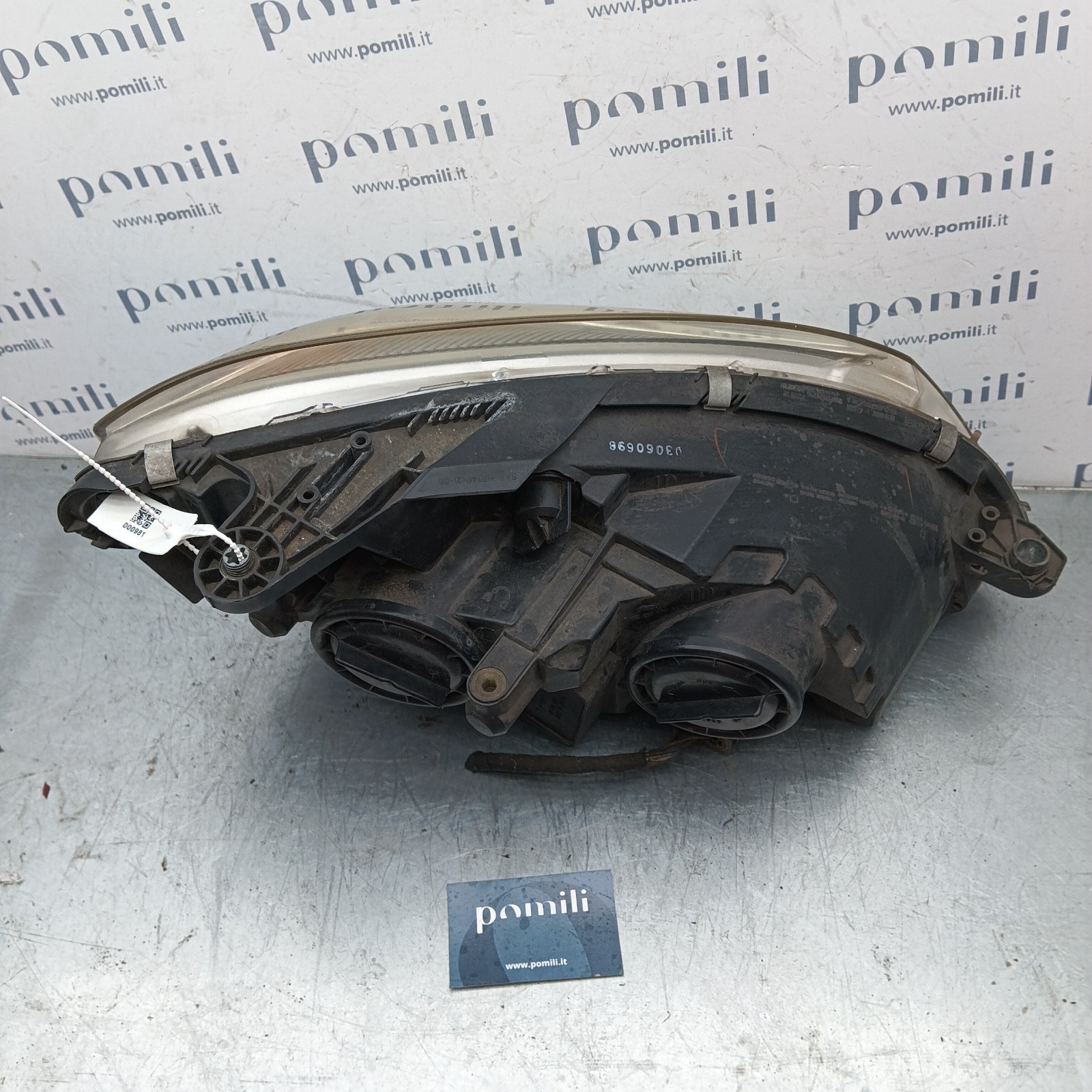 Pomili Fanaleria Mercedes-Benz Classe C W204 faro anteriore sinistro usato