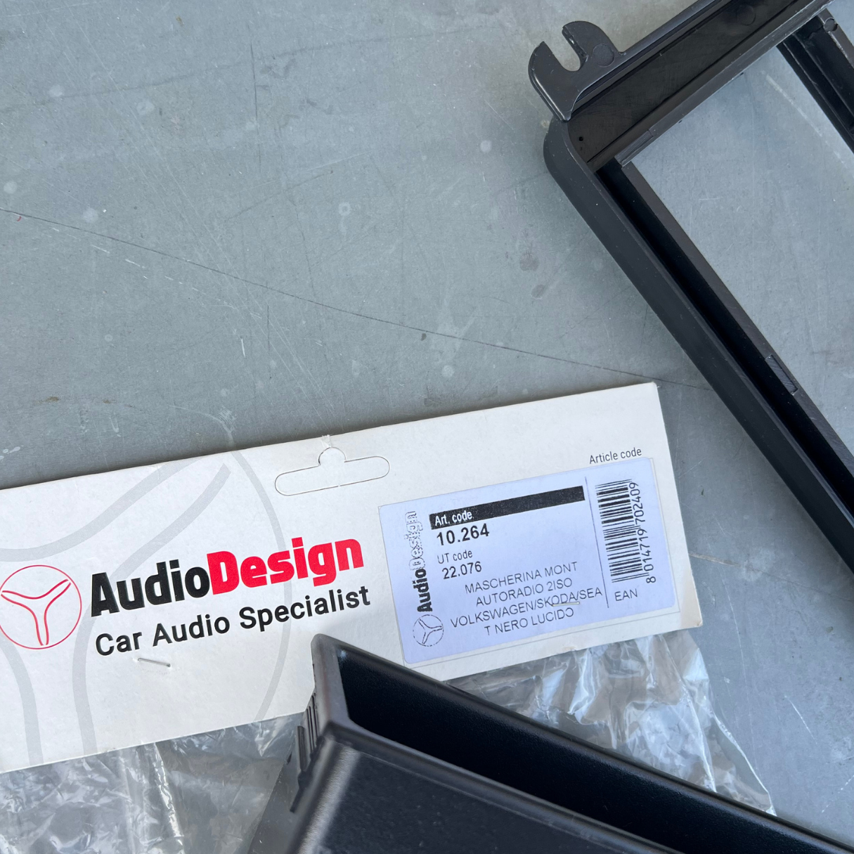 Sara Autoricambi Accessori mascherina autoradio VW Golf V Seat Leon Skoda Octavia