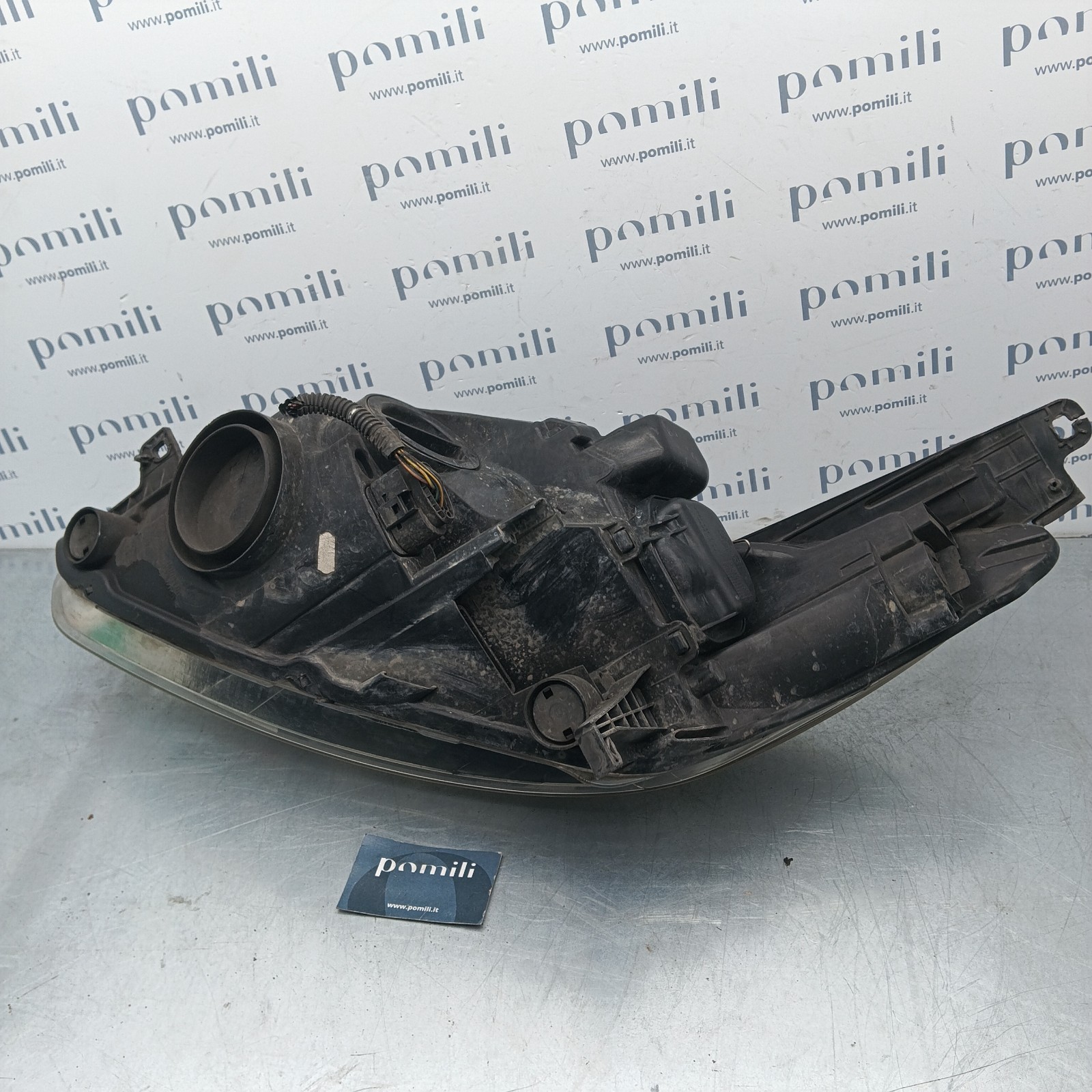 Pomili Fanaleria Ford C-MAX II 2010-2019 89502244 fanale anteriore destro usato
