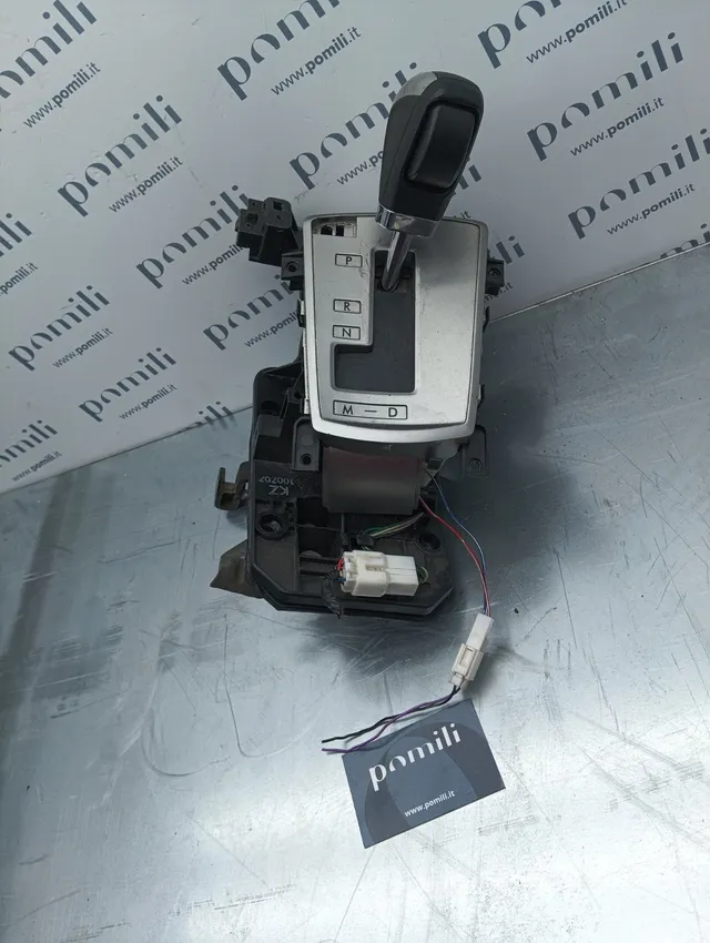 Pomili Cambio e trasmissioni Selettore marce cambio CVT Subaru Outback usato