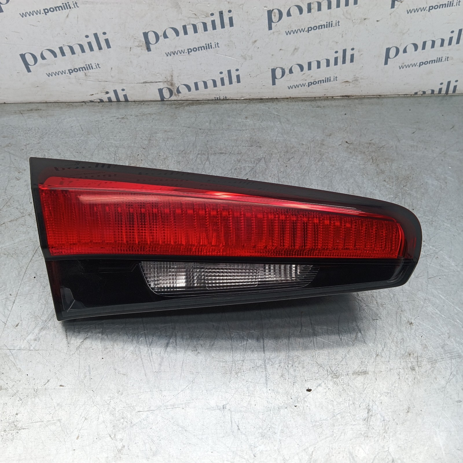 Pomili Fanaleria Fanale posteriore sinistro del portellone Fiat Tipo II S.W. 52015964 usato