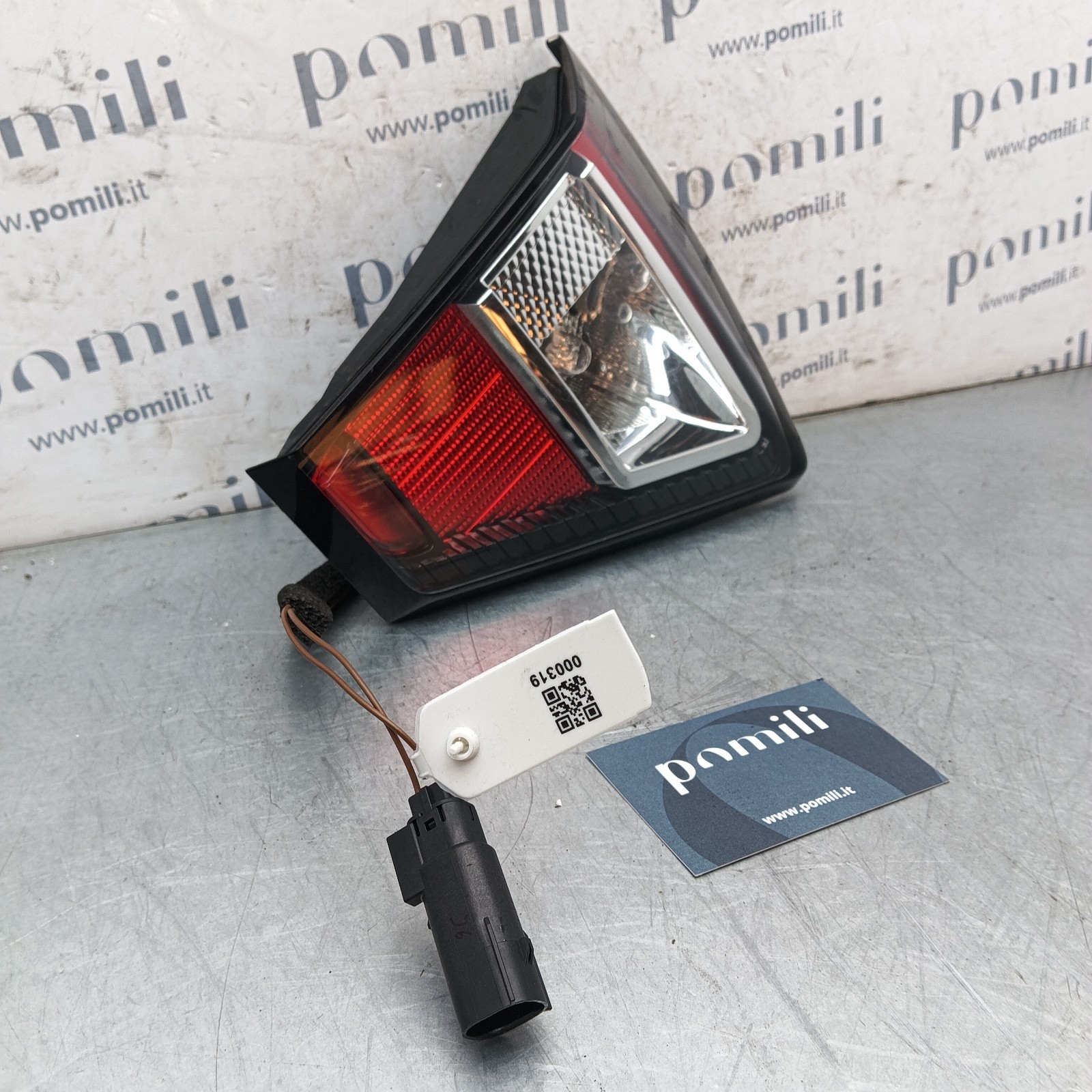 Pomili Fanaleria Ford Kuga II (2017-19) fanale posteriore sinistro usato