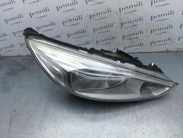 Pomili Fanaleria Faro anteriore destro Ford Focus III F1EB-13W029 usato