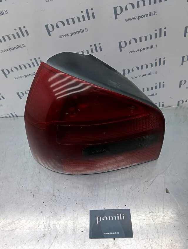 Pomili Fanaleria Fanale posteriore sinistro Audi A3 8L0945095A usato