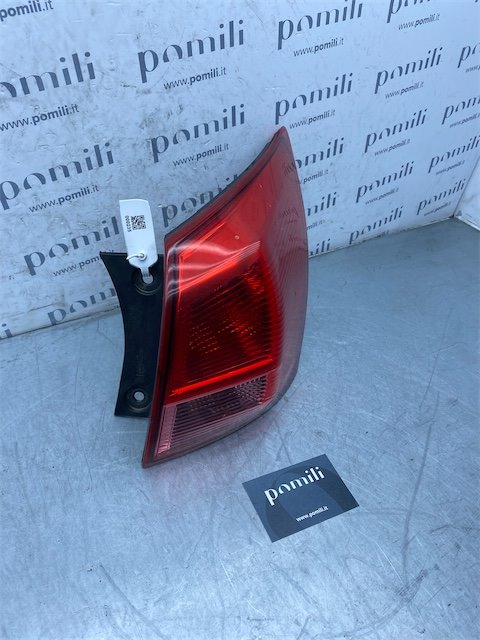 Pomili Fanaleria Nissan Qashqai J10E/JJ10E fanale posteriore esterno destro
