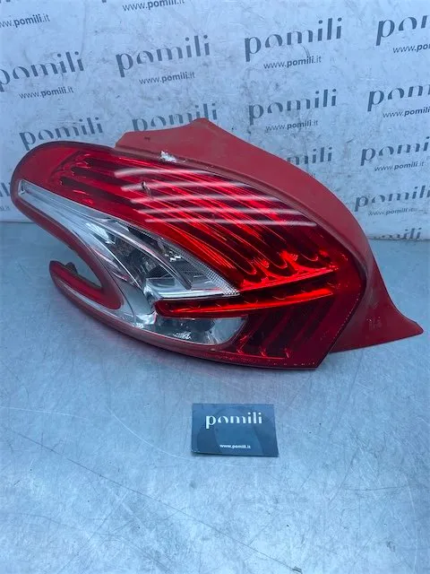 Pomili Fanaleria PEUGEOT 208 fanale posteriore sinistro
