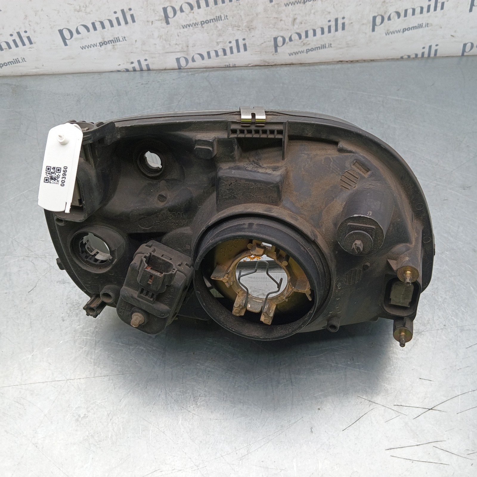 Pomili Fanaleria Micra K11 faro anteriore sinistro usato