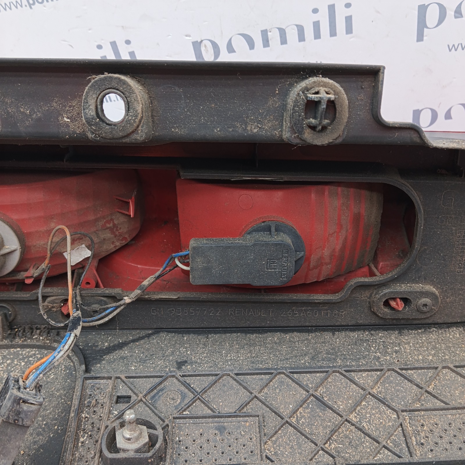 Pomili Fanaleria Trafic II fanale posteriore sinistro 93857722 usato