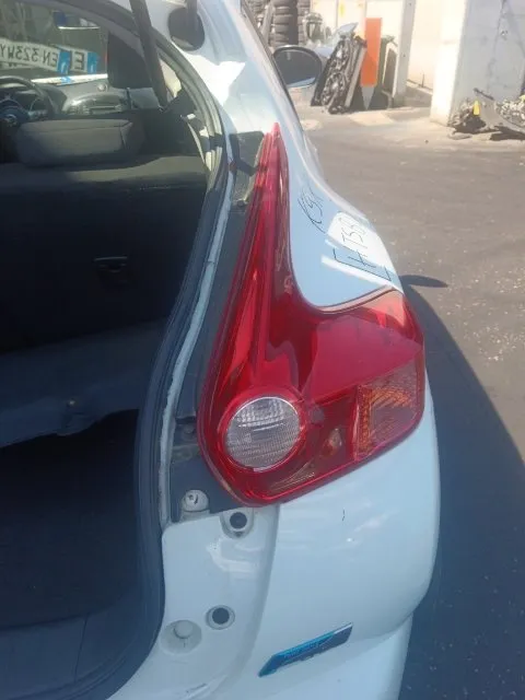 Pomili Fanaleria Nissan Juke F15E fanale posteriore destro