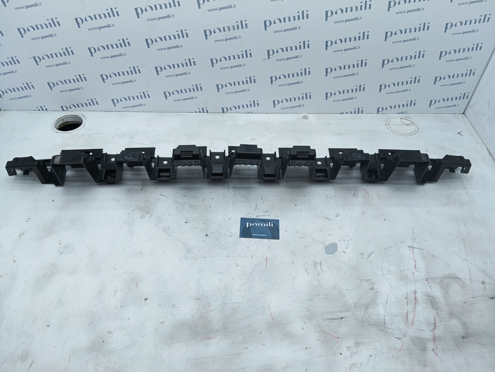Pomili Paraurti posteriore staffa fissaggio Ford Kuga 2535344