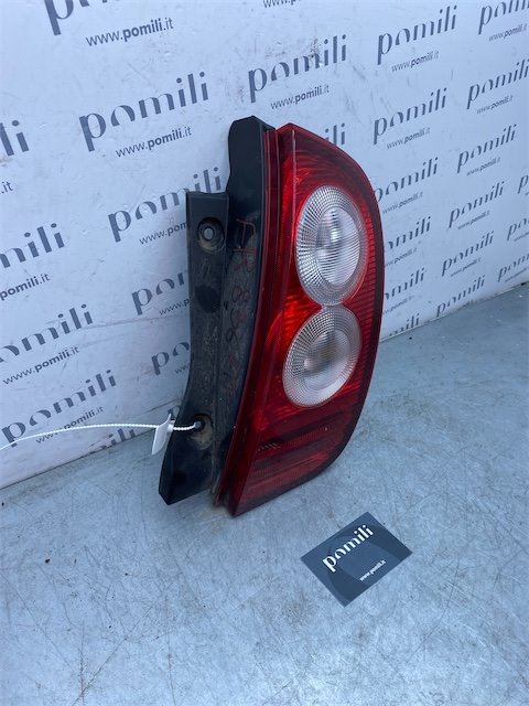 Pomili Fanaleria Nissan Micra K12E fanale posteriore S002 11/02-05/06