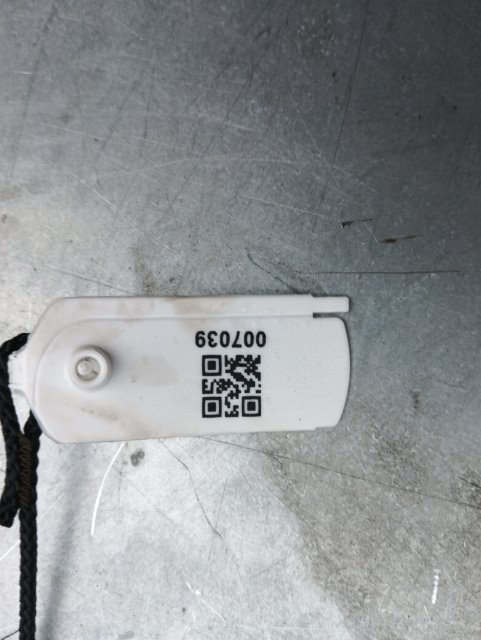 Pomili Rivestimenti interni e parti interne Ripiano cappelliera TOYOTA YARIS (11/05>02/12<) Usato