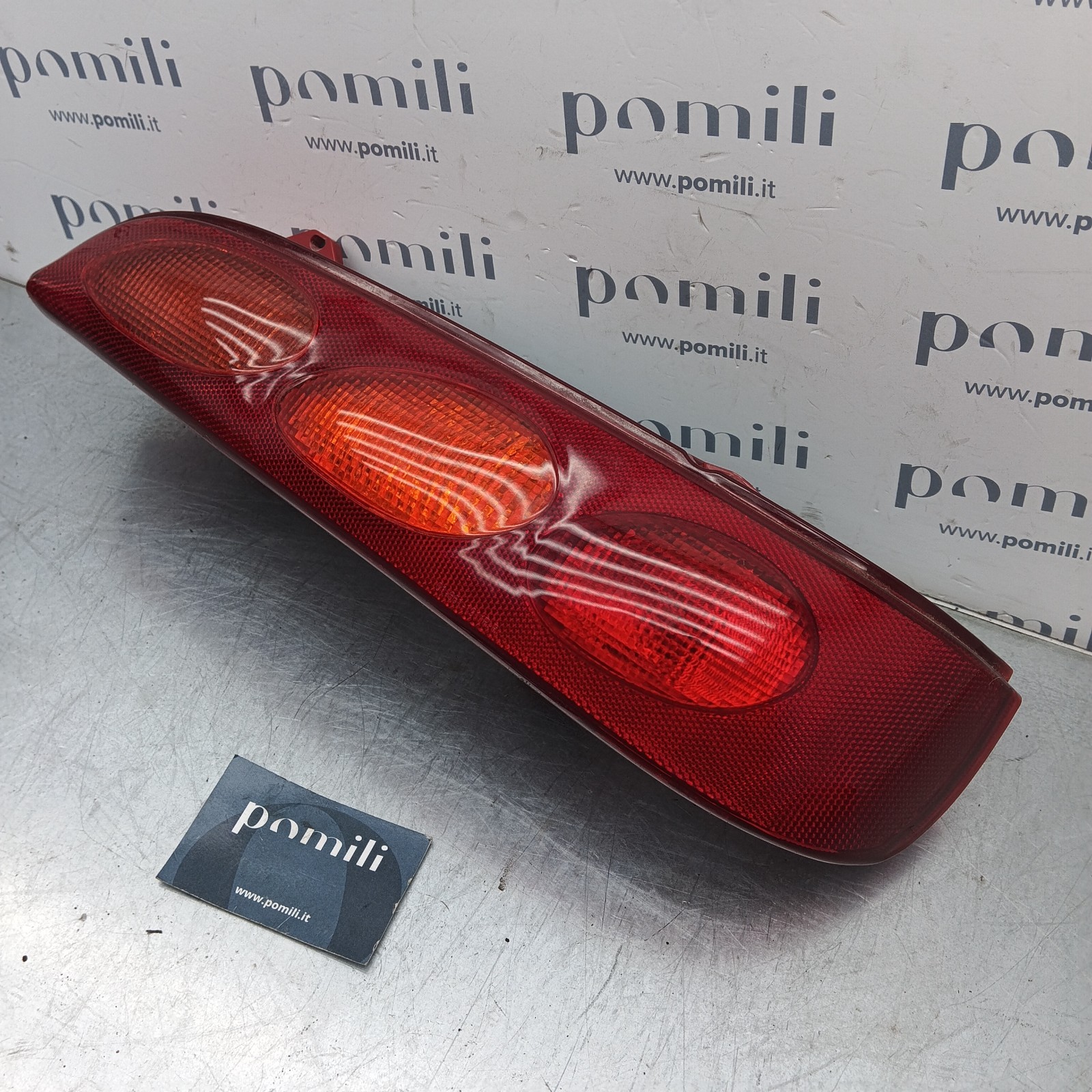 Pomili Fanaleria Fiat Seicento 600 fanale destro usato