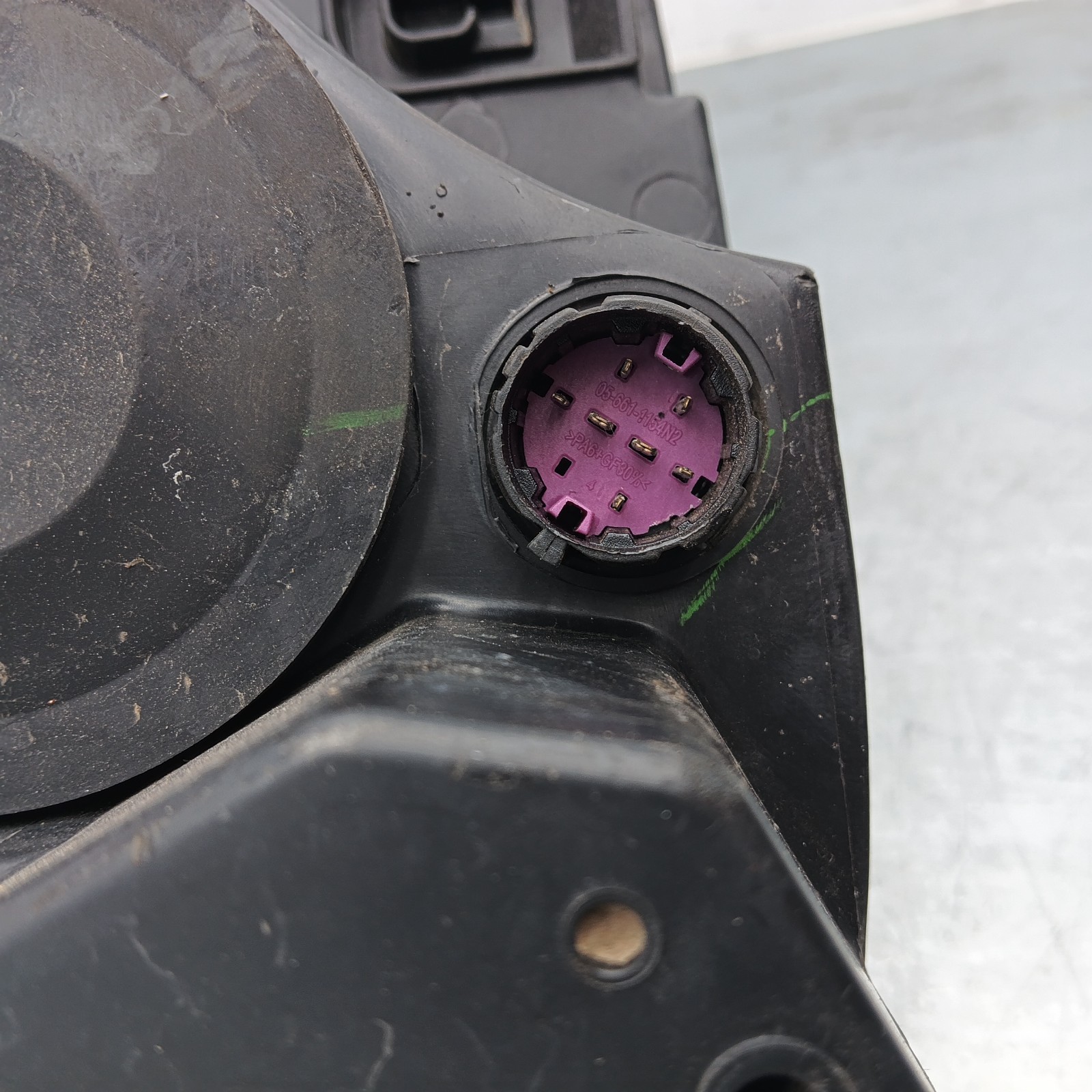 Pomili Fanaleria Faro anteriore sinistro Fiat Grande Punto / Punto Evo (199) 086611164L usato