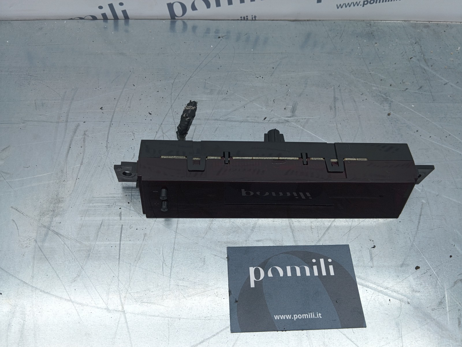 Pomili Rivestimenti interni e parti interne Subaru Outback Schermo orologio OEM 85261AJ031