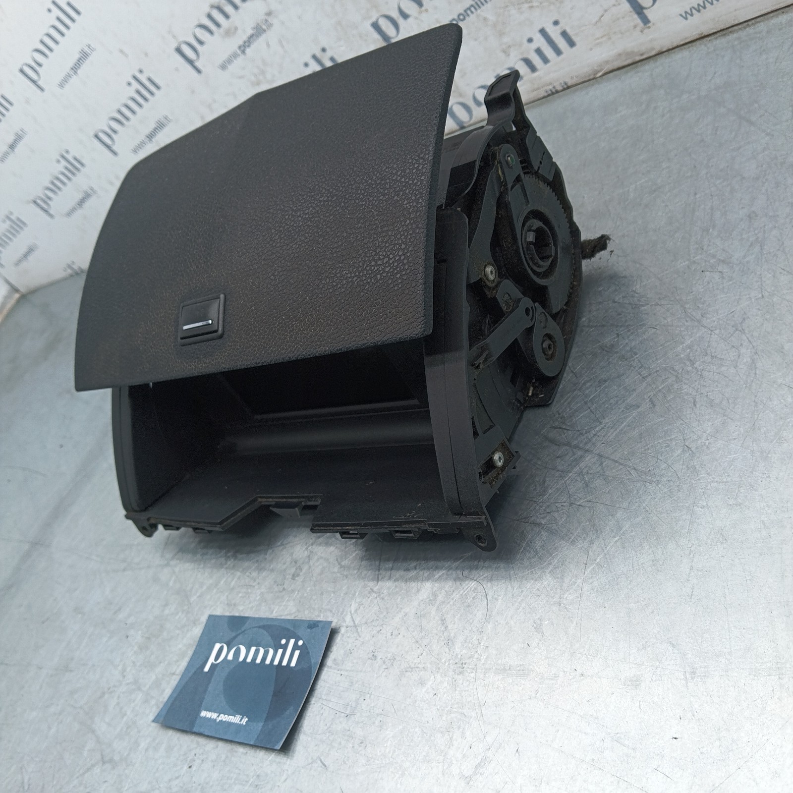 Pomili Elettronica/batteria ibride Mercedes-Benz Classe C schermo centrale usato A204 680 12 31 9F45