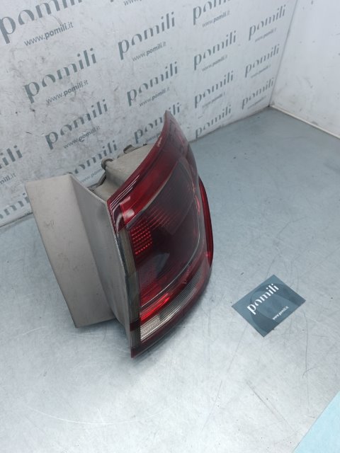 Pomili Fanaleria Ford B-Max CB2 07/12 fanale posteriore destro