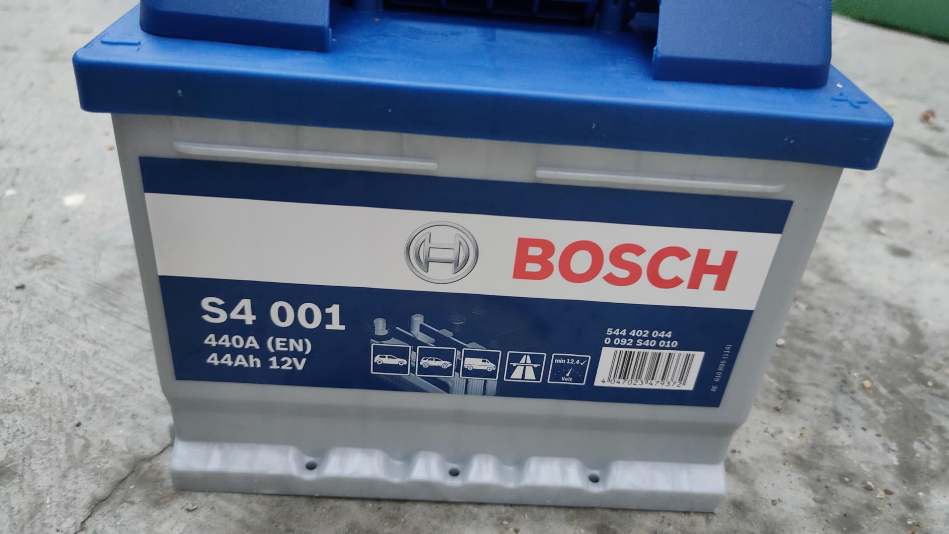 Bosch Batterie S4001 batteria auto 44 Ah 440 A piombo acido 12 V