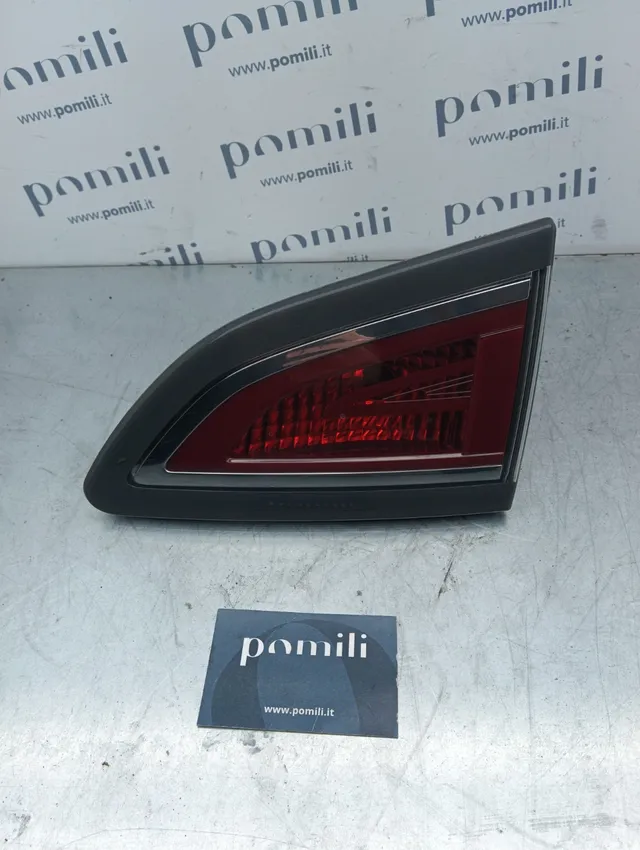 Pomili Fanaleria Renault Scénic III fanale posteriore destro portellone usato