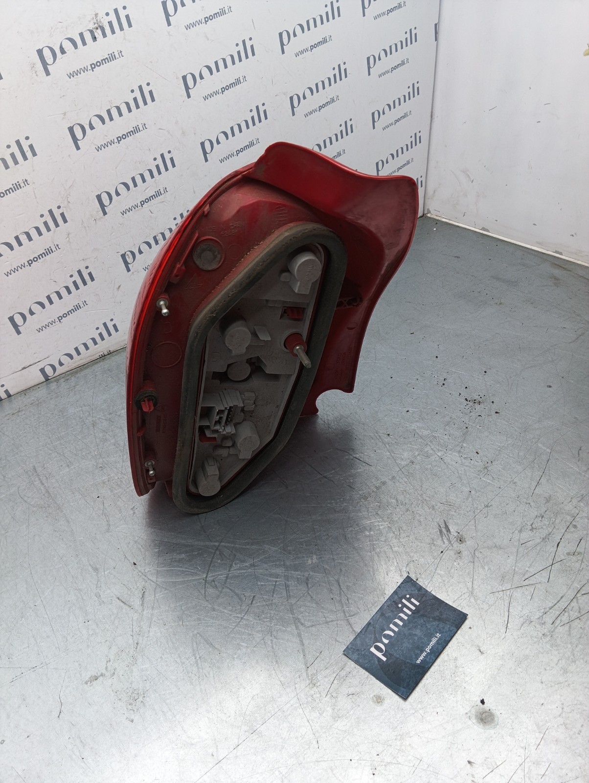 Pomili Fanaleria Fanale posteriore destro Renault Modus Grand Modus 8200658413 usato