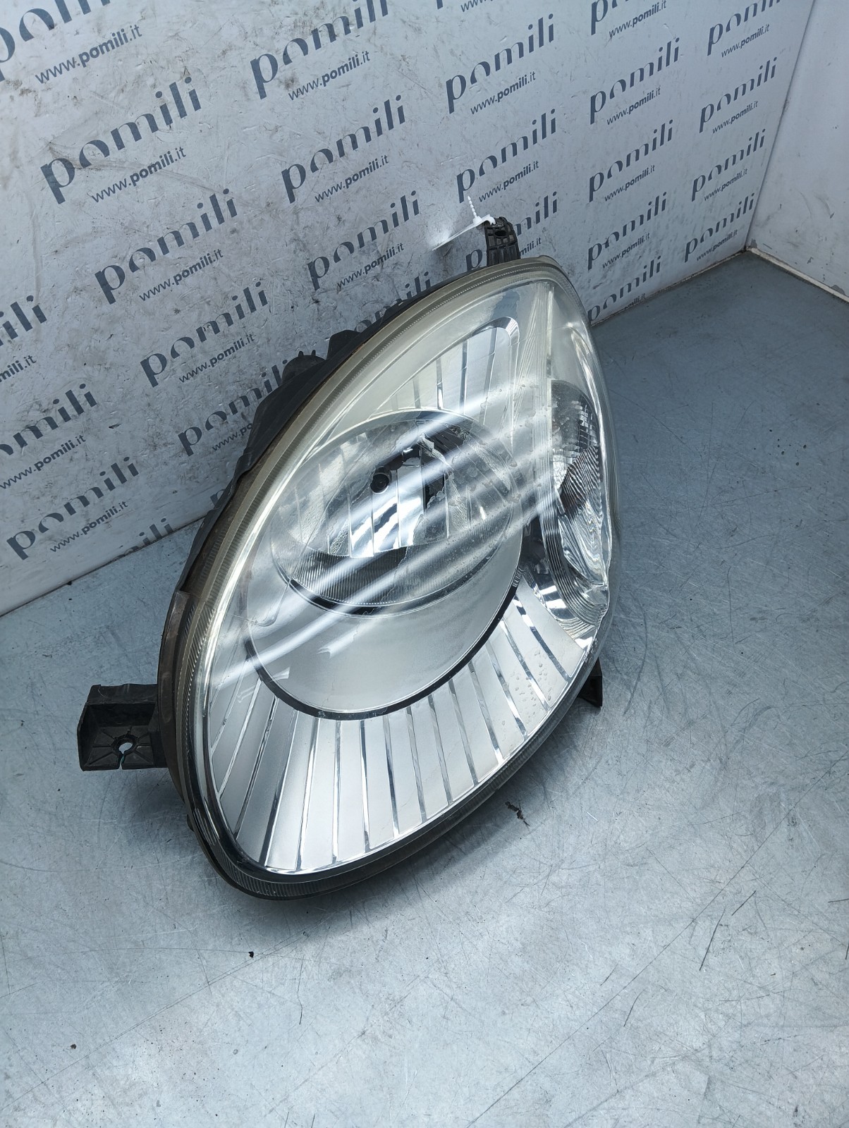 Pomili Fanaleria DR Zero A080521 faro anteriore sinistro usato