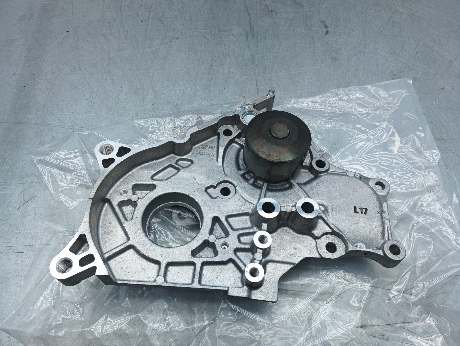 Pomili Motore e cambio con supporti Pompa dell’acqua Toyota Corolla/Avensis/RAV4 16100-29185 nuova