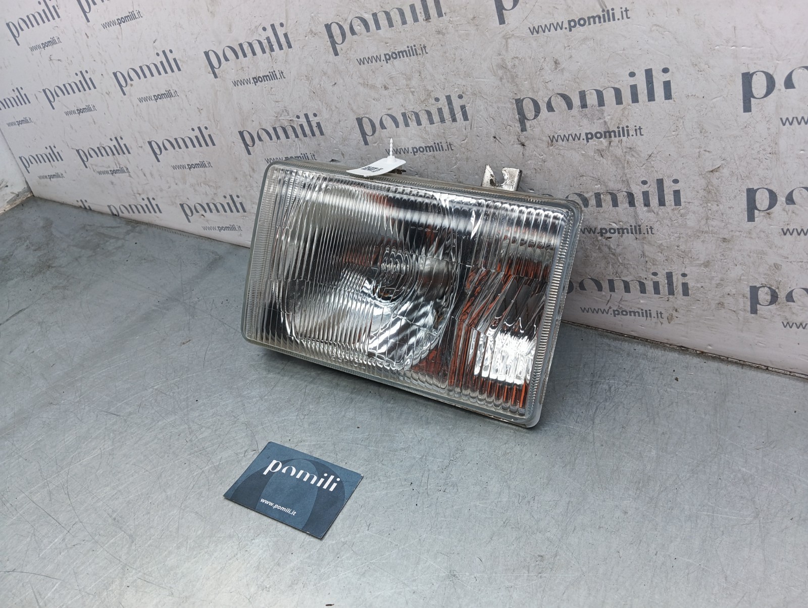 Pomili Fanaleria Isuzu Trooper (1984-1991) faro anteriore sinistro usato