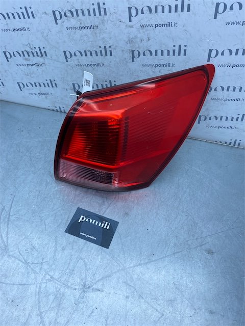 Pomili Fanaleria Nissan Qashqai J10E/JJ10E fanale posteriore esterno destro