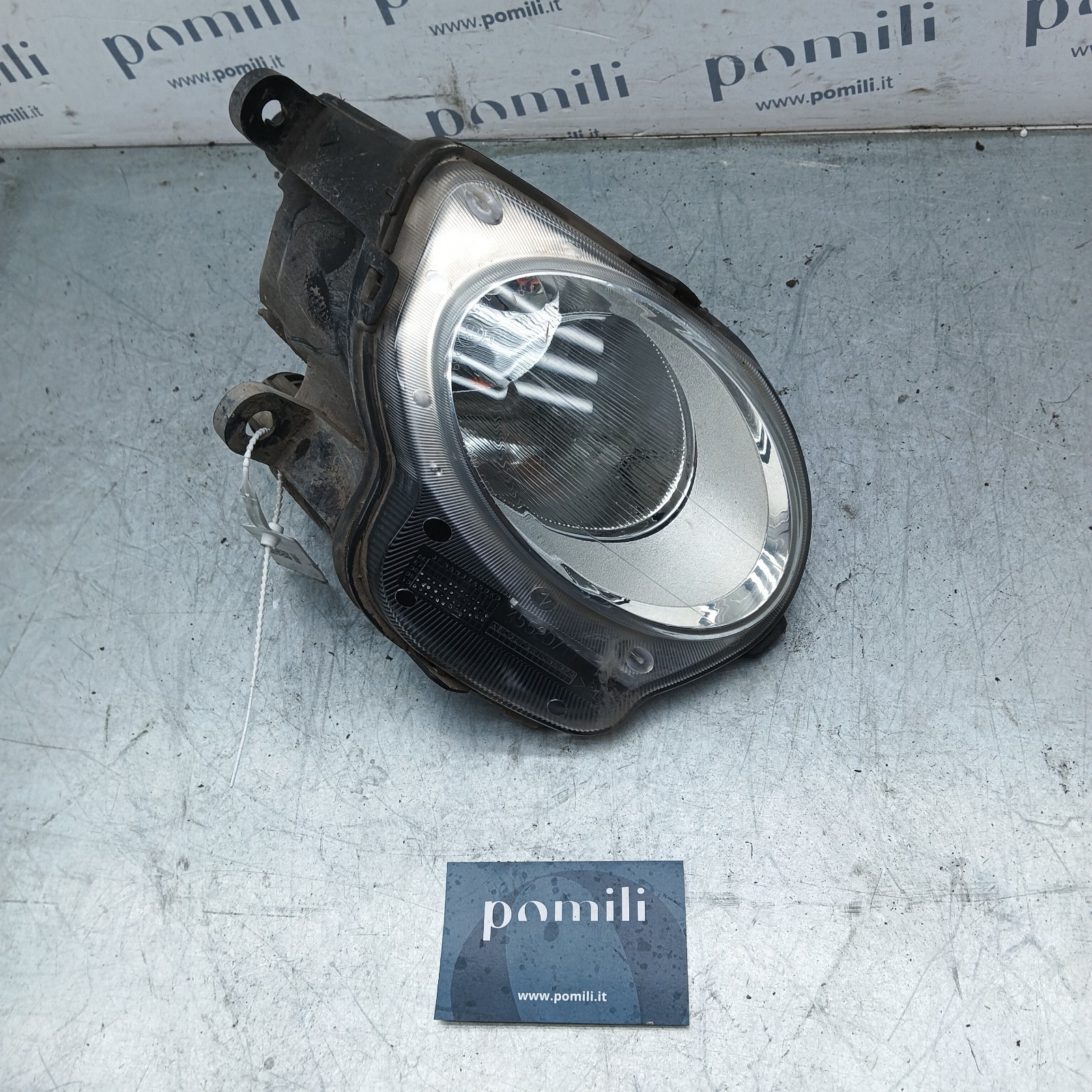 Pomili Fanaleria Faro fendinebbia destro Fiat 500 45520711 usato