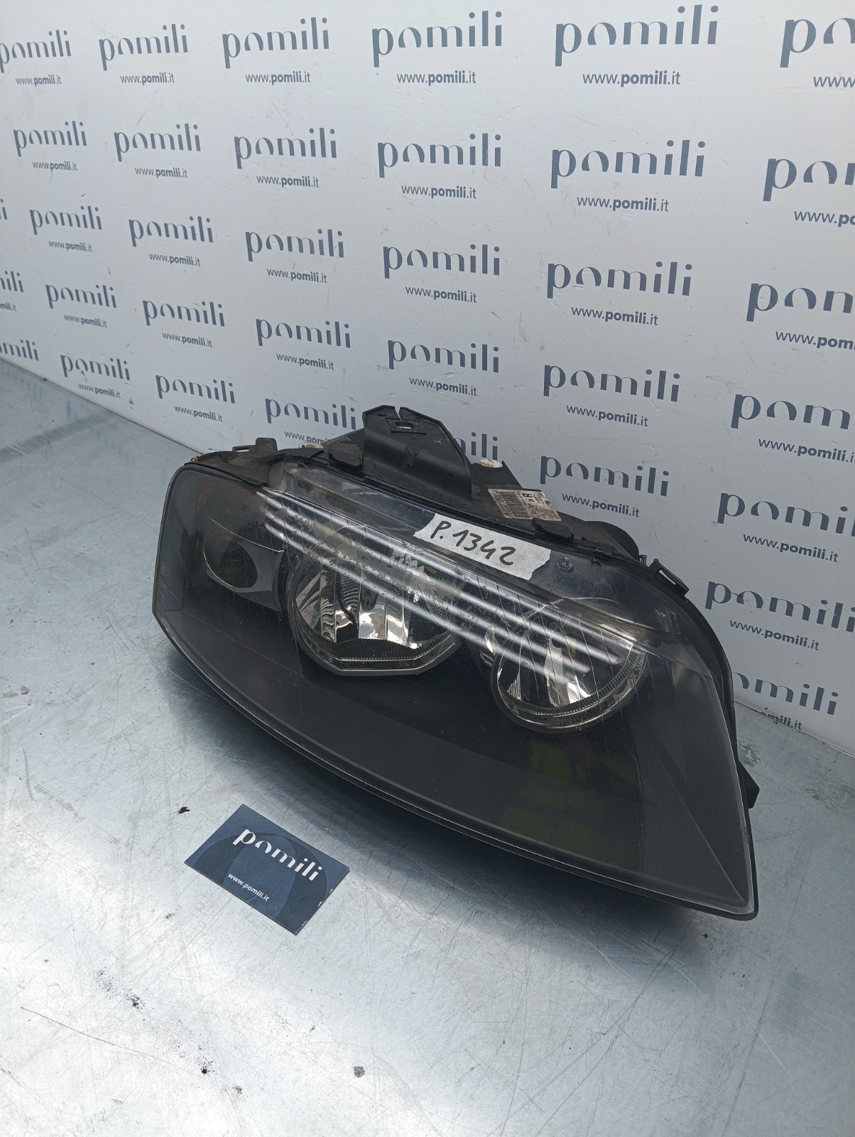 Pomili Fanaleria Faro anteriore destro Audi A3 1305630398 usato